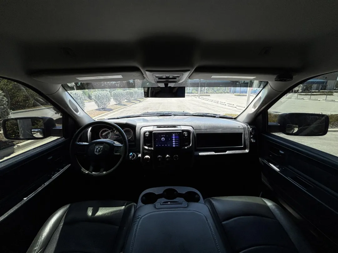 2018 Ram 1500 - 1C6RR6KG2JS297019 - Image #10