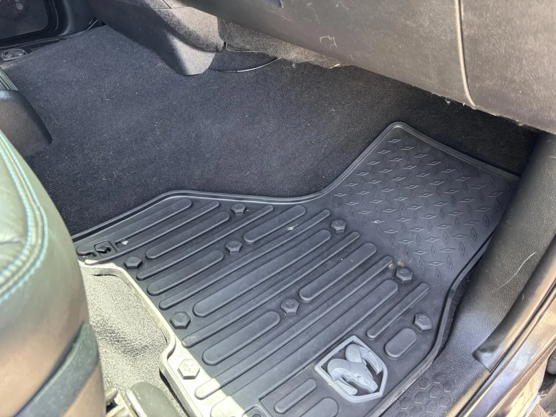 2018 Ram 1500 - 1C6RR6KG2JS297019 - Image #15