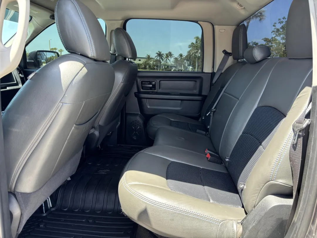 2018 Ram 1500 - 1C6RR6KG2JS297019 - Image #17