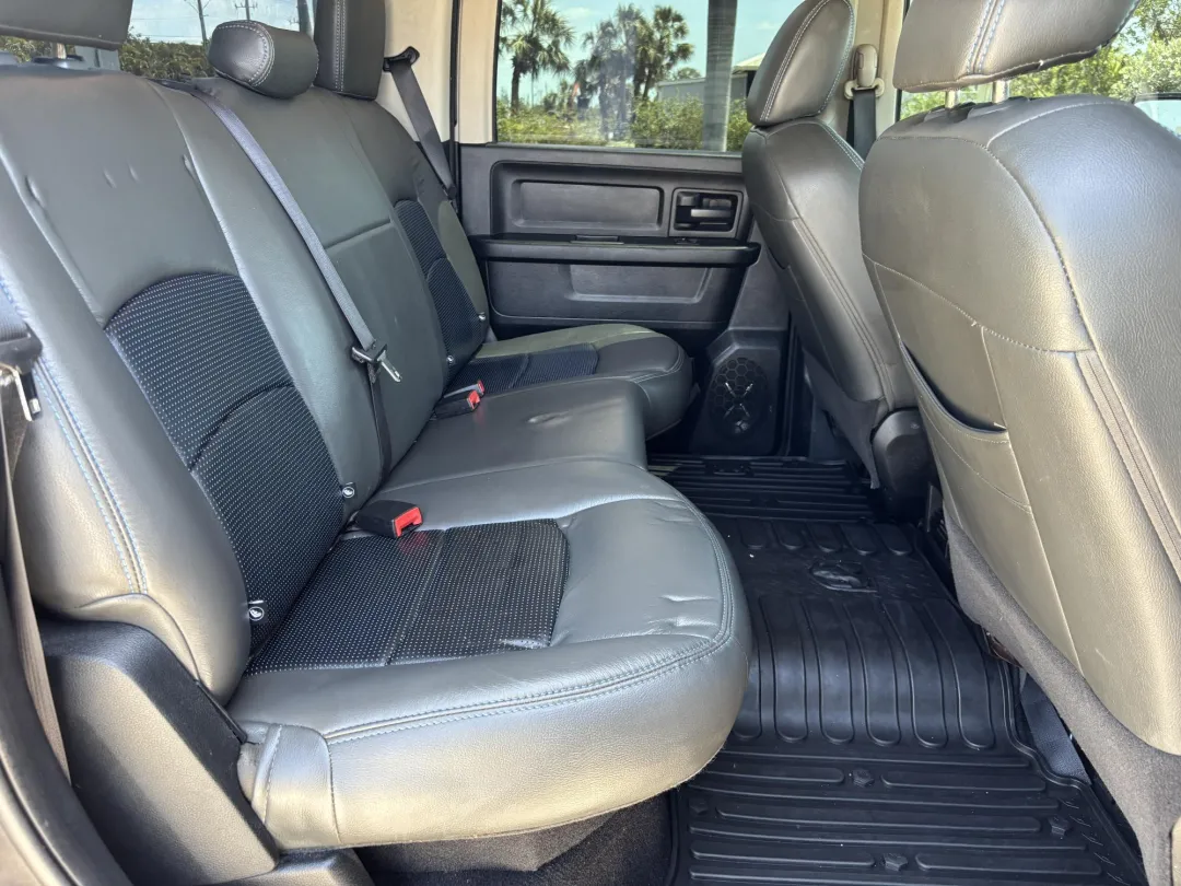 2018 Ram 1500 - 1C6RR6KG2JS297019 - Image #16