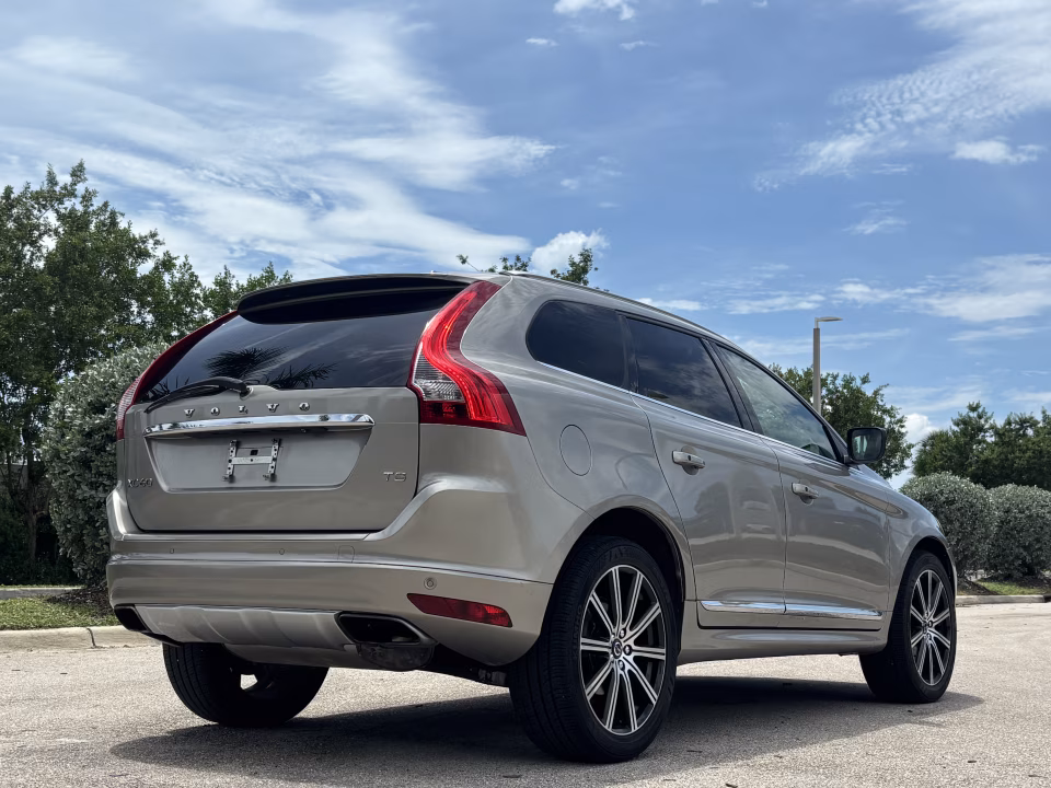 2015 Volvo XC60 Platinum - Photo 8